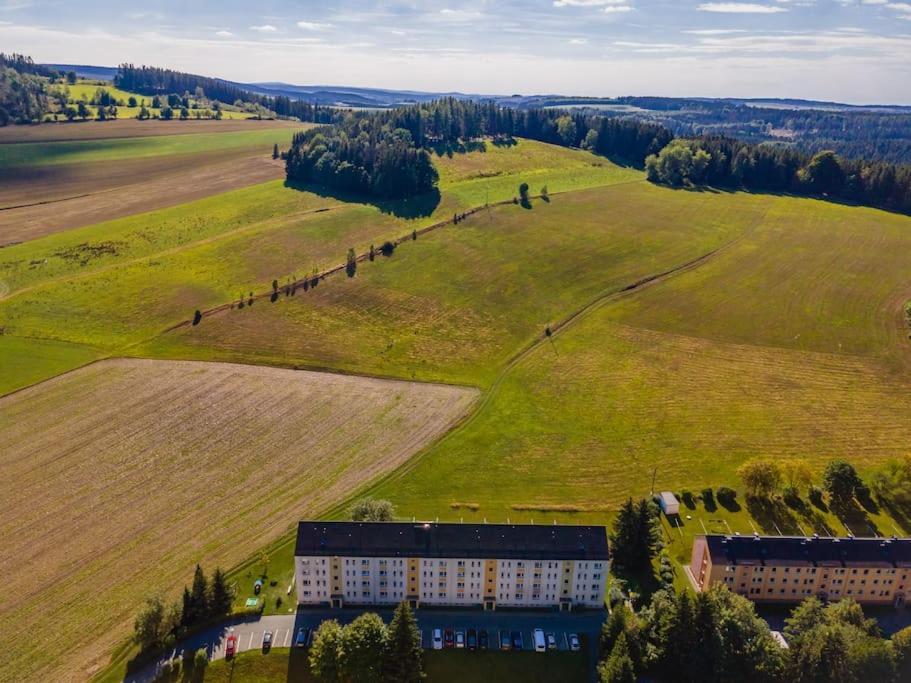 Appartamento Franzis Feriendomizil Im Herzgebirge Am Skihang Auerbach  Esterno foto